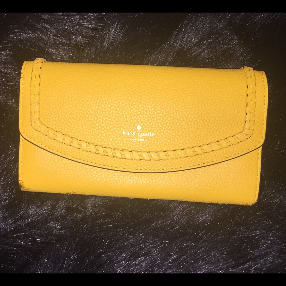 KATE SPADE ♠️ JEAN HUGHES STREET WALLET